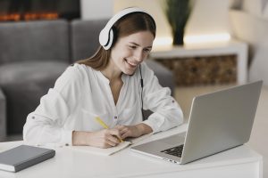 Berikut adalah artikel SEO dengan panjang sekitar 1000 kata, dengan fokus pada keyword **"Jasa Pembuatan Aplikasi Sekolah Jakarta Utara"**, serta dilengkapi dengan tabel berisi kelebihan dan keunggulan jasa tersebut. --- ## Jasa Pembuatan Aplikasi Sekolah Jakarta Utara: Solusi Digital untuk Pendidikan Modern Di era digital seperti sekarang, kebutuhan akan sistem informasi yang terintegrasi dalam dunia pendidikan semakin meningkat. Sekolah-sekolah di Jakarta Utara mulai bertransformasi menuju sistem yang lebih modern dan efisien, salah satunya melalui **penggunaan aplikasi sekolah berbasis digital**. Inilah mengapa **jasa pembuatan aplikasi sekolah di Jakarta Utara** menjadi solusi penting bagi institusi pendidikan yang ingin tetap relevan dan berkembang. ### Apa Itu Aplikasi Sekolah? Aplikasi sekolah adalah sistem berbasis web atau mobile yang dirancang untuk memudahkan berbagai kegiatan administratif dan akademik di lingkungan sekolah. Fungsinya mencakup pengelolaan data siswa, guru, nilai, absensi, jadwal pelajaran, hingga komunikasi antar pihak sekolah dan orang tua. Dengan adanya aplikasi ini, seluruh proses akademik dapat dilakukan dengan lebih cepat, akurat, dan transparan. Tidak hanya mempermudah manajemen sekolah, tetapi juga meningkatkan partisipasi orang tua dan kenyamanan siswa dalam belajar. --- ### Mengapa Harus Menggunakan Jasa Pembuatan Aplikasi Sekolah di Jakarta Utara? Jakarta Utara sebagai bagian dari pusat ibu kota memiliki perkembangan teknologi dan infrastruktur yang sangat cepat. Banyak sekolah swasta maupun negeri yang mulai mengadopsi sistem digital untuk menunjang aktivitas mereka. Namun, setiap sekolah tentu memiliki kebutuhan dan karakteristik yang berbeda. Di sinilah pentingnya memilih **jasa pembuatan aplikasi sekolah yang profesional dan terpercaya di Jakarta Utara**. Beberapa alasan mengapa Anda perlu menggunakan jasa profesional dalam membuat aplikasi sekolah: 1. **Custom Sesuai Kebutuhan** Setiap sekolah memiliki sistem operasional yang unik. Jasa profesional akan menyesuaikan fitur aplikasi sesuai dengan kebutuhan spesifik sekolah Anda. 2. **Skalabilitas dan Keamanan Data** Aplikasi yang dirancang secara profesional akan memiliki sistem keamanan data yang tinggi dan dapat berkembang seiring pertumbuhan sekolah. 3. **Dukungan dan Pemeliharaan** Tidak hanya membuat, jasa profesional juga memberikan dukungan teknis jangka panjang jika terjadi kendala atau update sistem. --- ### Fitur-fitur Umum dalam Aplikasi Sekolah Aplikasi sekolah umumnya memiliki fitur-fitur utama seperti: - **Dashboard Administrator dan Guru** - **Manajemen Data Siswa dan Guru** - **Absensi Otomatis** - **Penilaian dan Raport Digital** - **Jadwal Pelajaran** - **Notifikasi dan Informasi Sekolah** - **Komunikasi Orang Tua dan Sekolah** - **Pembayaran SPP Online** - **E-learning dan Tugas Online** Semua fitur ini bertujuan untuk meningkatkan efisiensi manajemen sekolah dan kenyamanan semua pihak yang terlibat dalam proses pendidikan. --- ### Tabel Kelebihan dan Keunggulan Jasa Pembuatan Aplikasi Sekolah Jakarta Utara Berikut ini adalah ringkasan kelebihan dan keunggulan menggunakan jasa profesional untuk pembuatan aplikasi sekolah di wilayah Jakarta Utara: | **Kelebihan** | **Deskripsi** | |------------------------------------------|-------------------------------------------------------------------------------| | **Desain User-Friendly** | Tampilan aplikasi mudah digunakan oleh semua kalangan, dari guru hingga orang tua. | | **Kustomisasi Fitur** | Dapat menyesuaikan fitur dengan kebutuhan spesifik sekolah. | | **Keamanan Data Tinggi** | Sistem dilengkapi dengan enkripsi data dan backup otomatis. | | **Integrasi Sistem Pembayaran Online** | Mempermudah transaksi keuangan seperti SPP dan donasi sekolah. | | **Support dan Maintenance Berkala** | Tim pengembang siap memberikan dukungan teknis jangka panjang. | | **Akses Multi-Platform (Web & Mobile)** | Aplikasi dapat diakses dari komputer, tablet, maupun smartphone. | | **Peningkatan Branding Sekolah** | Sekolah terlihat lebih modern dan profesional di mata orang tua dan publik. | | **Efisiensi Waktu dan Tenaga** | Otomatisasi data dan laporan mengurangi beban kerja administratif. | | **Transparansi Informasi** | Orang tua dapat memantau perkembangan anak secara langsung. | | **Peningkatan Kualitas Layanan Pendidikan** | Guru lebih fokus mengajar, karena urusan administrasi ditangani sistem. | --- ### Siapa Saja yang Cocok Menggunakan Jasa Ini? Layanan pembuatan aplikasi sekolah cocok untuk: - Sekolah Dasar (SD) - Sekolah Menengah Pertama (SMP) - Sekolah Menengah Atas (SMA) - Sekolah Kejuruan (SMK) - Madrasah dan Pondok Pesantren - Lembaga kursus dan bimbingan belajar Tidak hanya untuk sekolah formal, berbagai lembaga pendidikan informal juga dapat memanfaatkan aplikasi ini untuk meningkatkan kualitas layanan mereka. --- ### Tips Memilih Jasa Pembuatan Aplikasi Sekolah Terbaik di Jakarta Utara Agar Anda tidak salah memilih, berikut beberapa tips dalam memilih jasa pembuatan aplikasi sekolah: 1. **Cek Portofolio** – Lihat hasil kerja sebelumnya dan pastikan sesuai dengan ekspektasi Anda. 2. **Review dan Testimoni** – Periksa ulasan dari klien sebelumnya untuk mengetahui tingkat kepuasan. 3. **Konsultasi Gratis** – Pilih penyedia yang bersedia berdiskusi sebelum proyek dimulai. 4. **Harga Transparan** – Pastikan tidak ada biaya tersembunyi dan harga sesuai dengan fitur yang ditawarkan. 5. **Teknologi Terkini** – Pastikan jasa tersebut menggunakan framework dan teknologi yang up to date. --- ### Kesimpulan Transformasi digital dalam dunia pendidikan sudah menjadi keharusan, dan penggunaan aplikasi sekolah adalah langkah tepat untuk menjawab tantangan zaman. Dengan menggunakan **jasa pembuatan aplikasi sekolah di Jakarta Utara**, Anda tidak hanya mendapatkan sistem yang sesuai kebutuhan, tapi juga dukungan jangka panjang untuk memastikan aplikasi berjalan optimal. Jika Anda pengelola sekolah yang ingin membawa institusi Anda ke level berikutnya, inilah saat yang tepat untuk berinovasi. Percayakan pada penyedia jasa terpercaya yang mengerti kebutuhan pendidikan dan siap membantu Anda dalam perjalanan digitalisasi sekolah. --- Jasa Pembuatan Aplikasi Sekolah Jakarta Utara