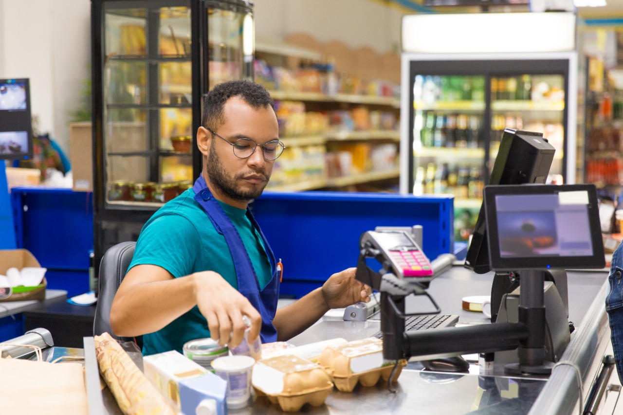 Kelebihan Aplikasi Kasir yang Perlu Diketahui Bisnis Anda